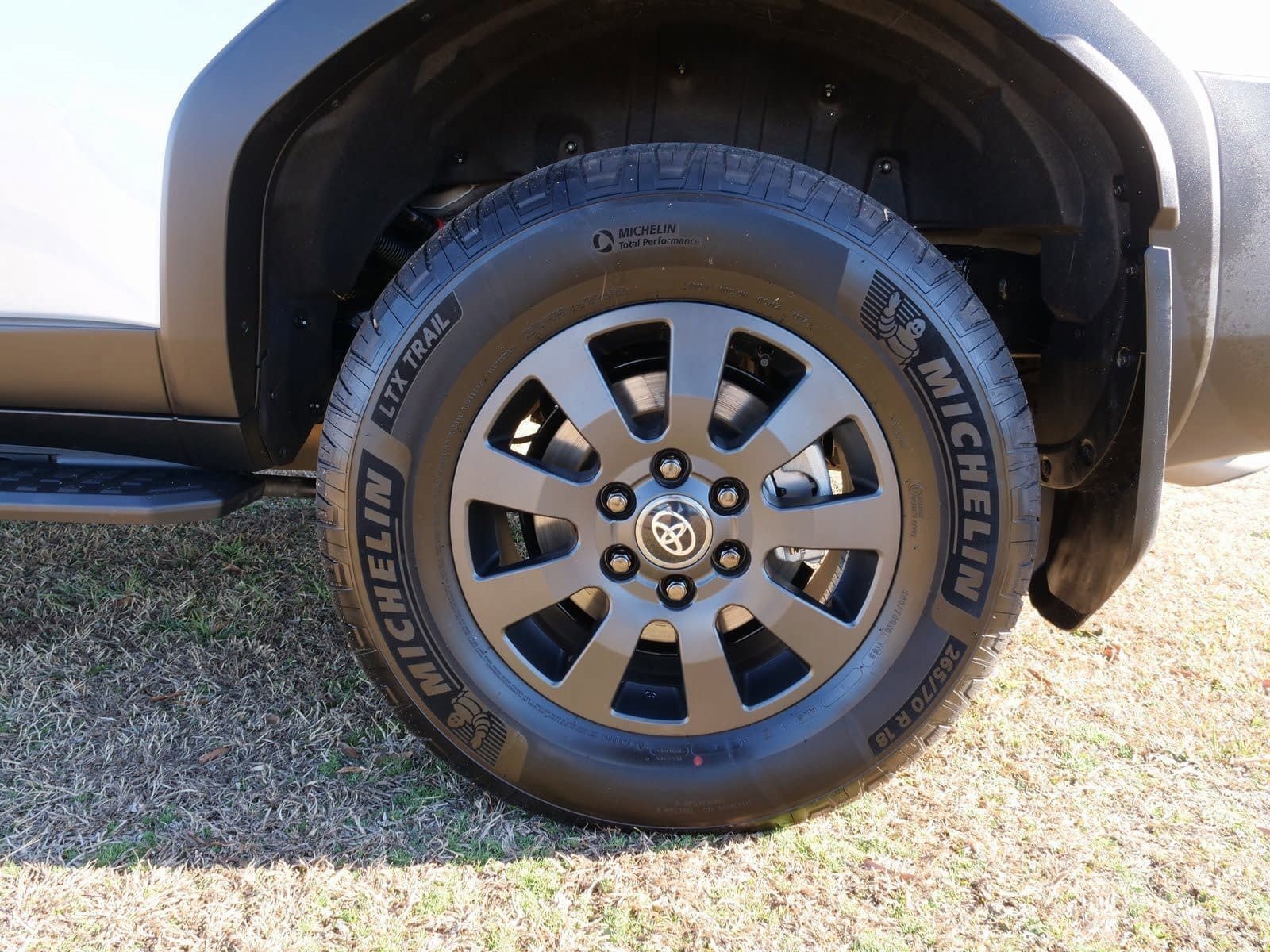 Used 2025 Toyota Land Cruiser image 12