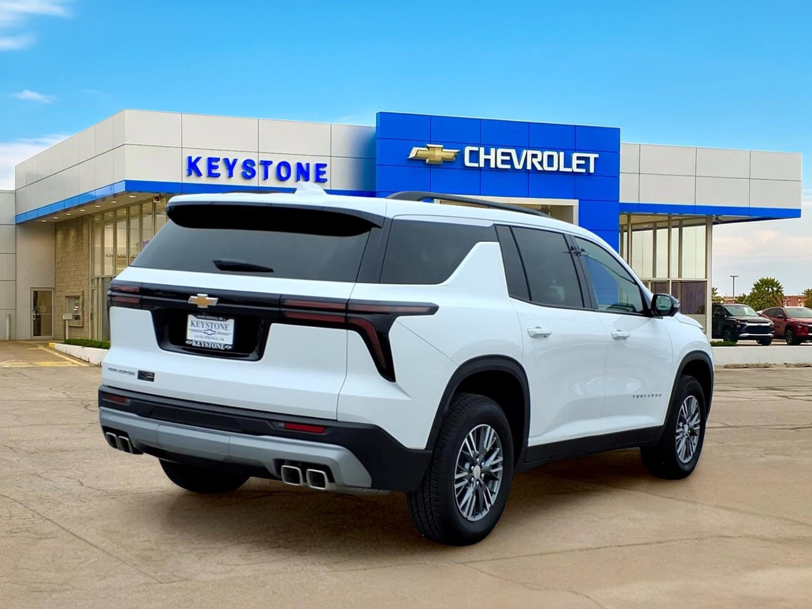 Used 2026 Chevrolet Traverse LT w/ Driver Confidence Package FWD image 7