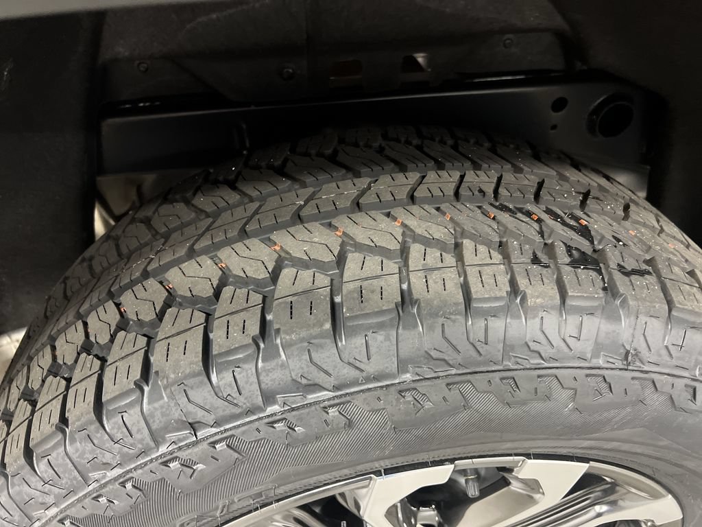New 2026 GMC Canyon Denali AWD/4WD image 11