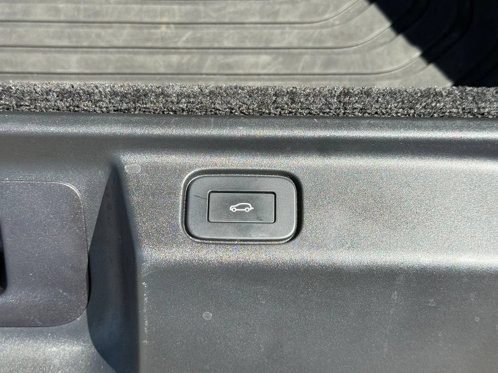 Certified 2024 Land Rover Range Rover SE AWD/4WD image 34