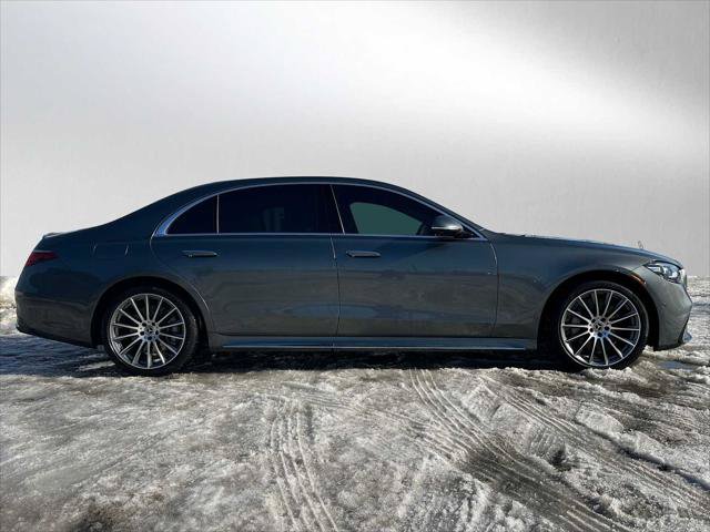 Used 2025 Mercedes-Benz S 580 4MATIC Sedan image 2