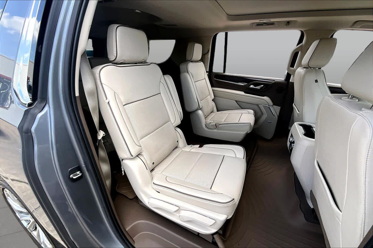 Used 2021 GMC Yukon XL Denali w/ Denali Premium Package RWD image 20