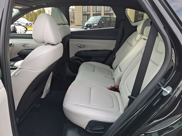 Used 2025 Hyundai Tucson Limited image 10