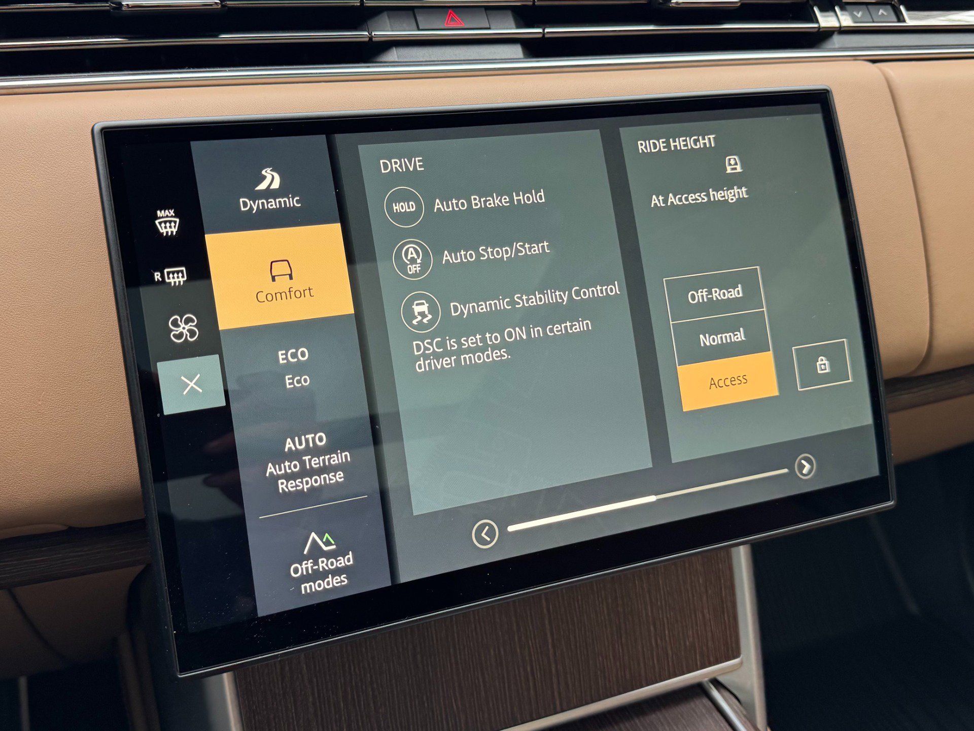 Used 2024 Land Rover Range Rover Long Wheelbase Autobiography image 65