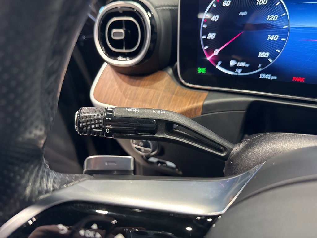 Used 2022 Mercedes-Benz C 300 4MATIC Sedan image 35