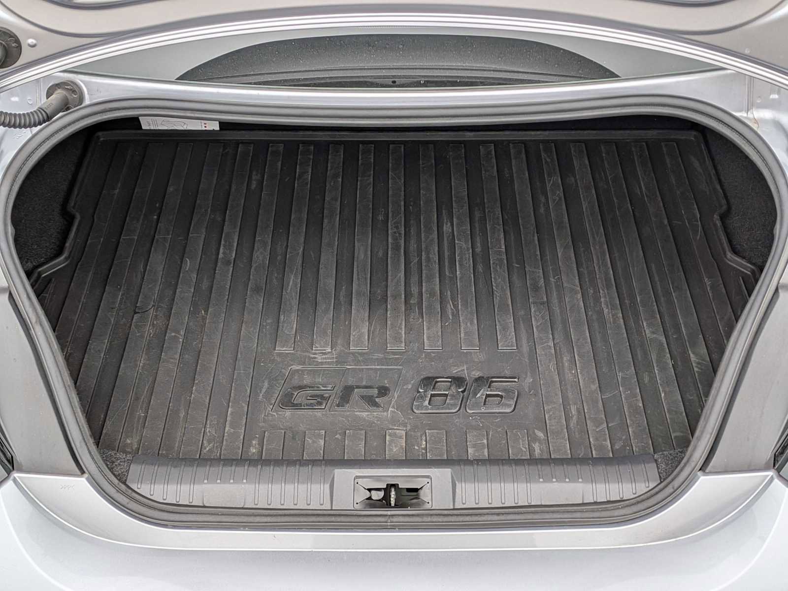 Used 2024 Toyota GR86 Premium image 29