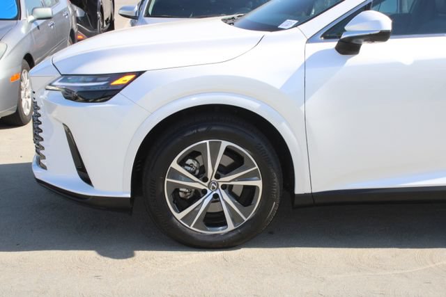 Used 2024 Lexus RX 350 Premium w/ Cold Area Package FWD image 4
