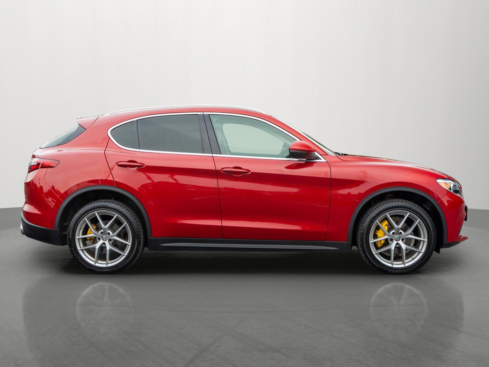 Used 2018 Alfa Romeo Stelvio Ti Lusso AWD/4WD image 8