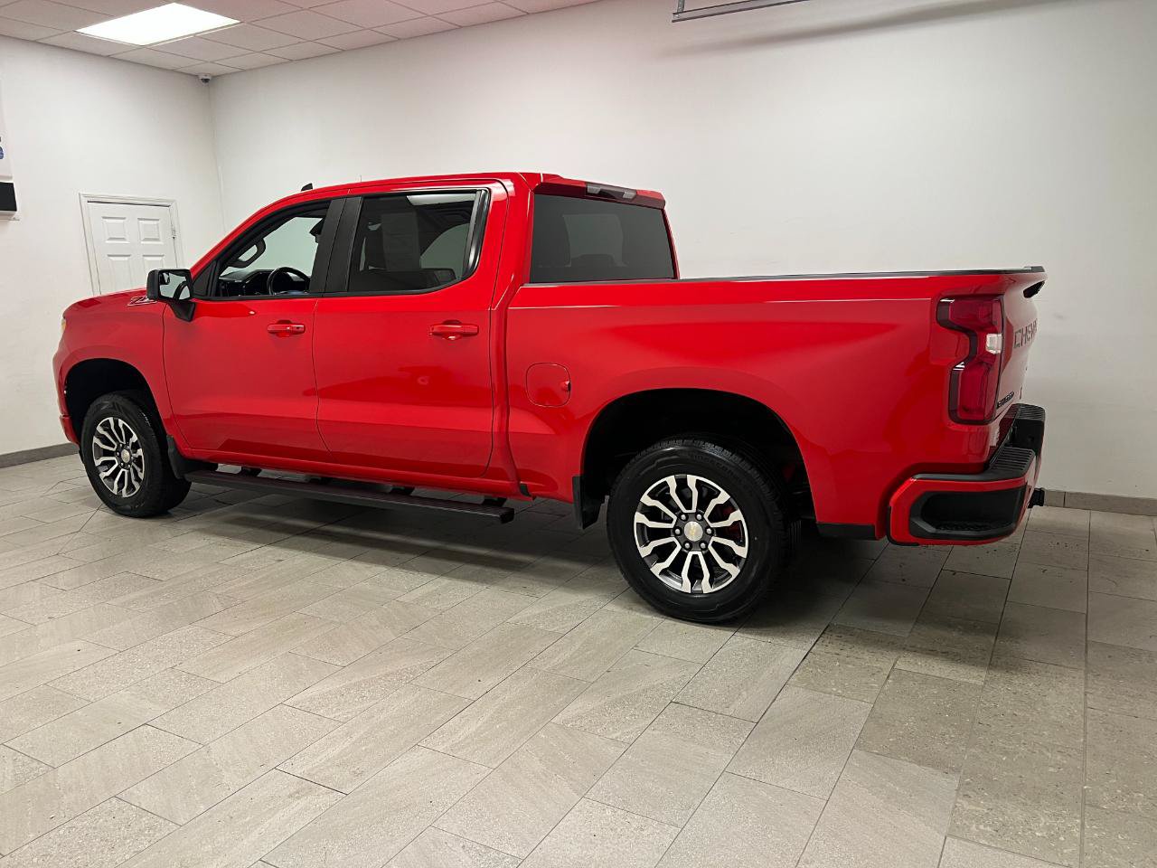 Used 2022 Chevrolet Silverado 1500 RST AWD/4WD image 10