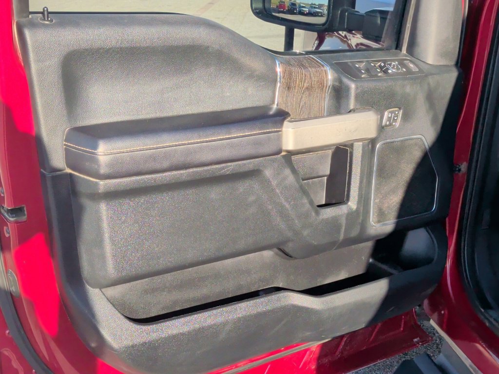 Used 2021 Ford F350 Lariat w/ Chrome Package AWD/4WD image 10