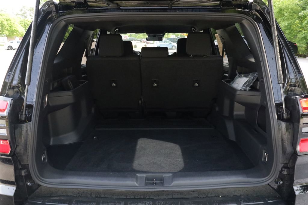 Used 2025 Toyota 4Runner SR5 image 18