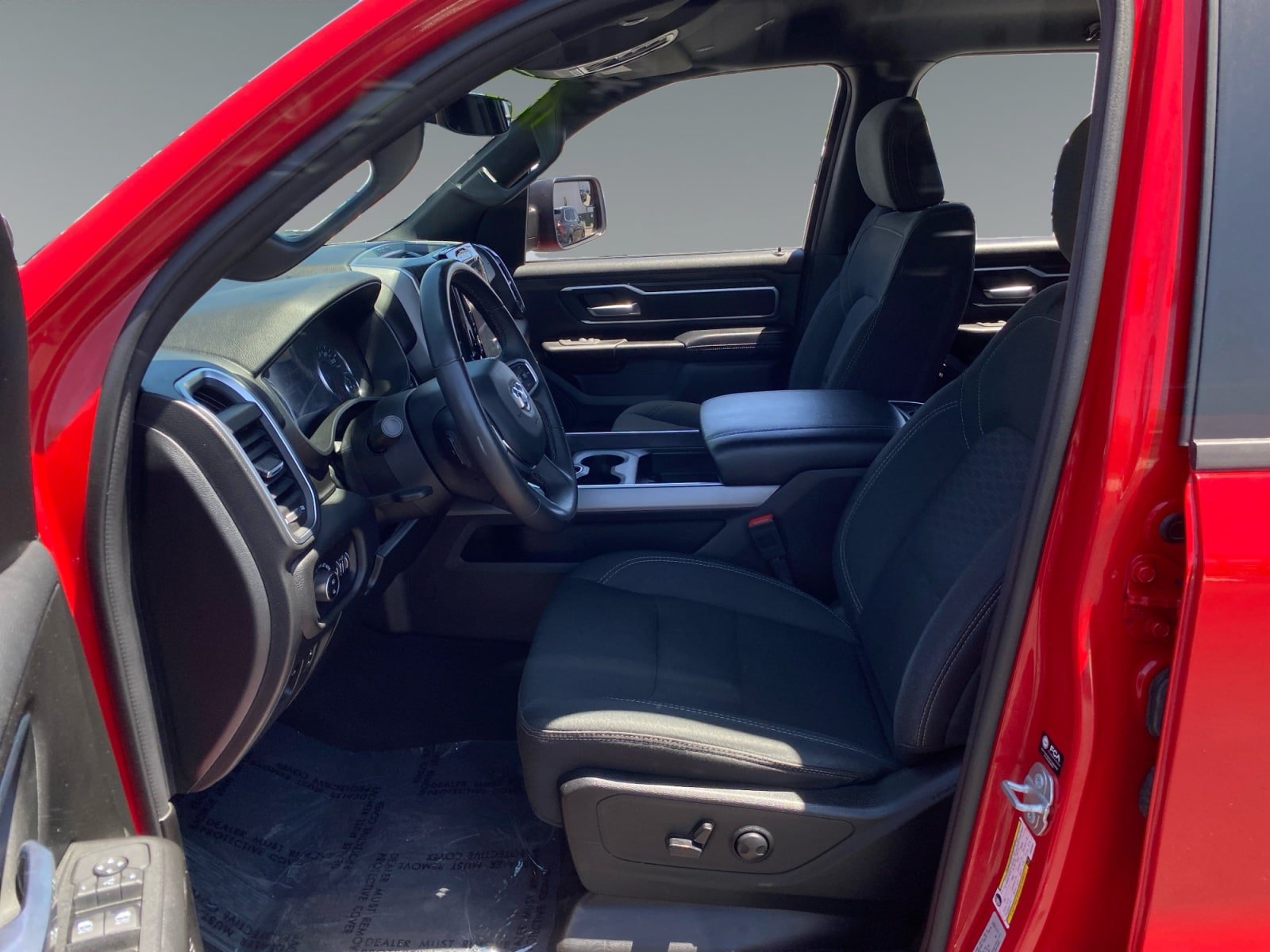 Used 2025 RAM 1500 Big Horn AWD/4WD image 9