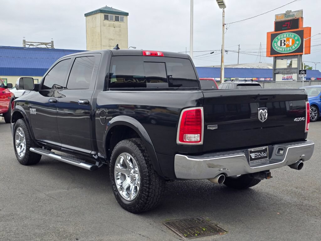 Used 2017 RAM 1500 Laramie w/ Convenience Group AWD/4WD image 8