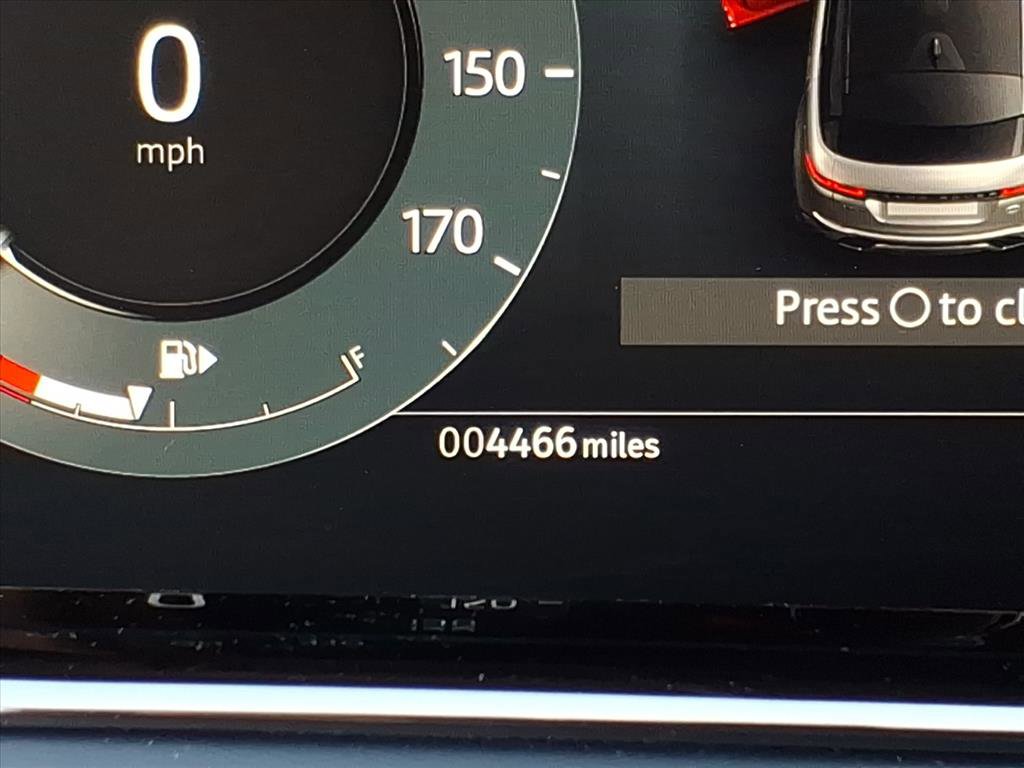 Used 2024 Land Rover Range Rover Evoque Dynamic SE image 28