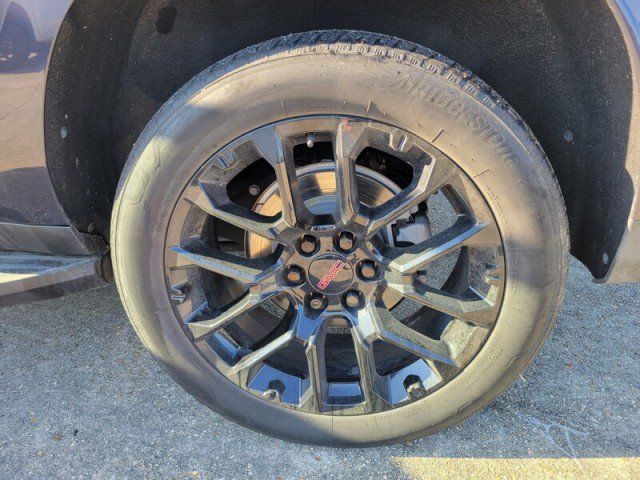Used 2023 GMC Yukon XL SLT RWD image 7