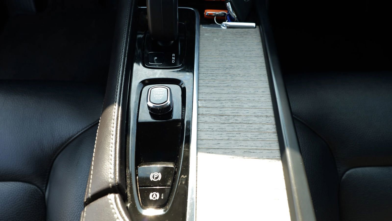 Used 2023 Volvo S90 B6 Plus image 22