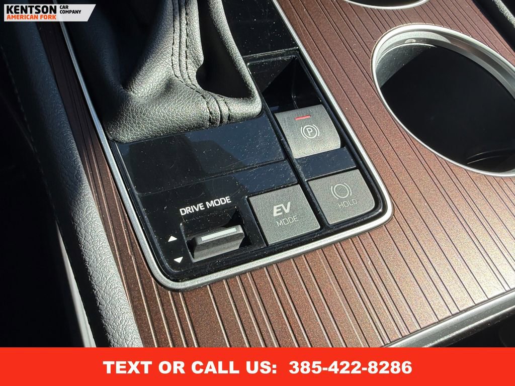 Used 2024 Toyota Sienna XLE image 26