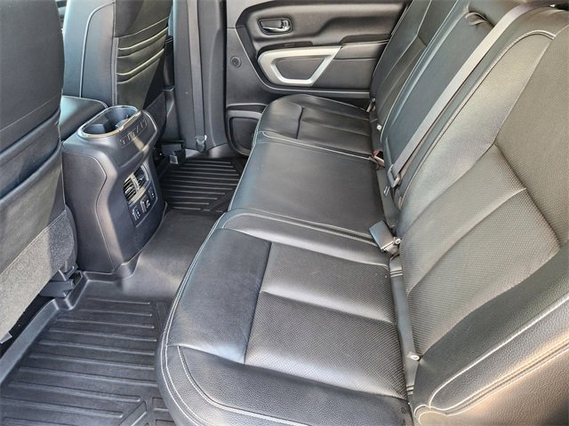 Used 2018 Nissan Titan PRO-4X w/ Pro-4x Convenience Package image 9