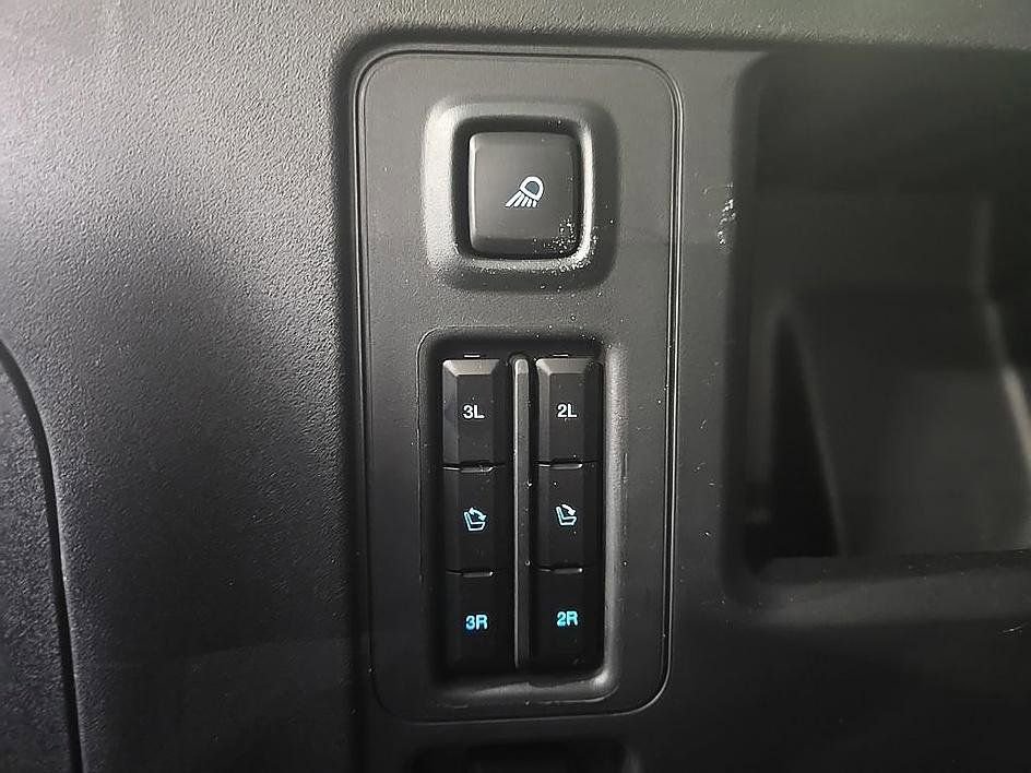 Used 2025 Ford Expedition Active image 38