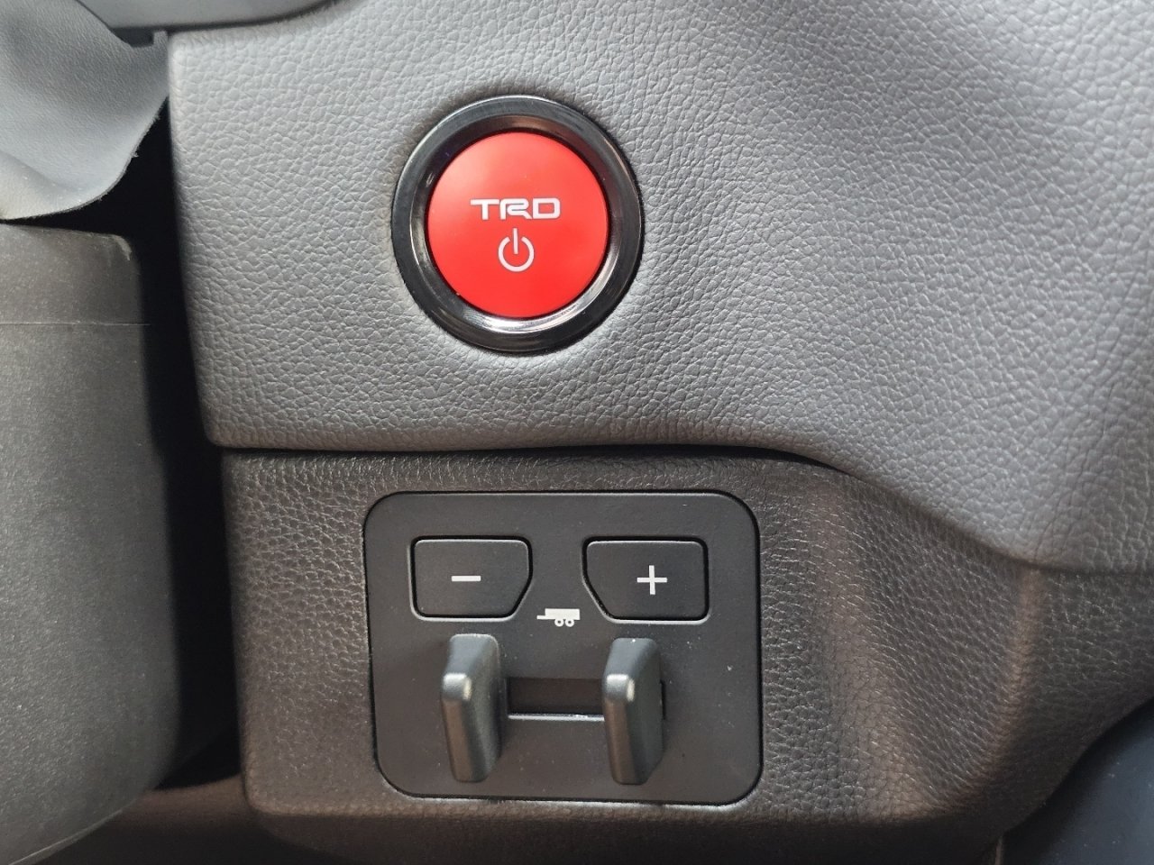 Certified 2025 Toyota Sequoia TRD Pro AWD/4WD image 10