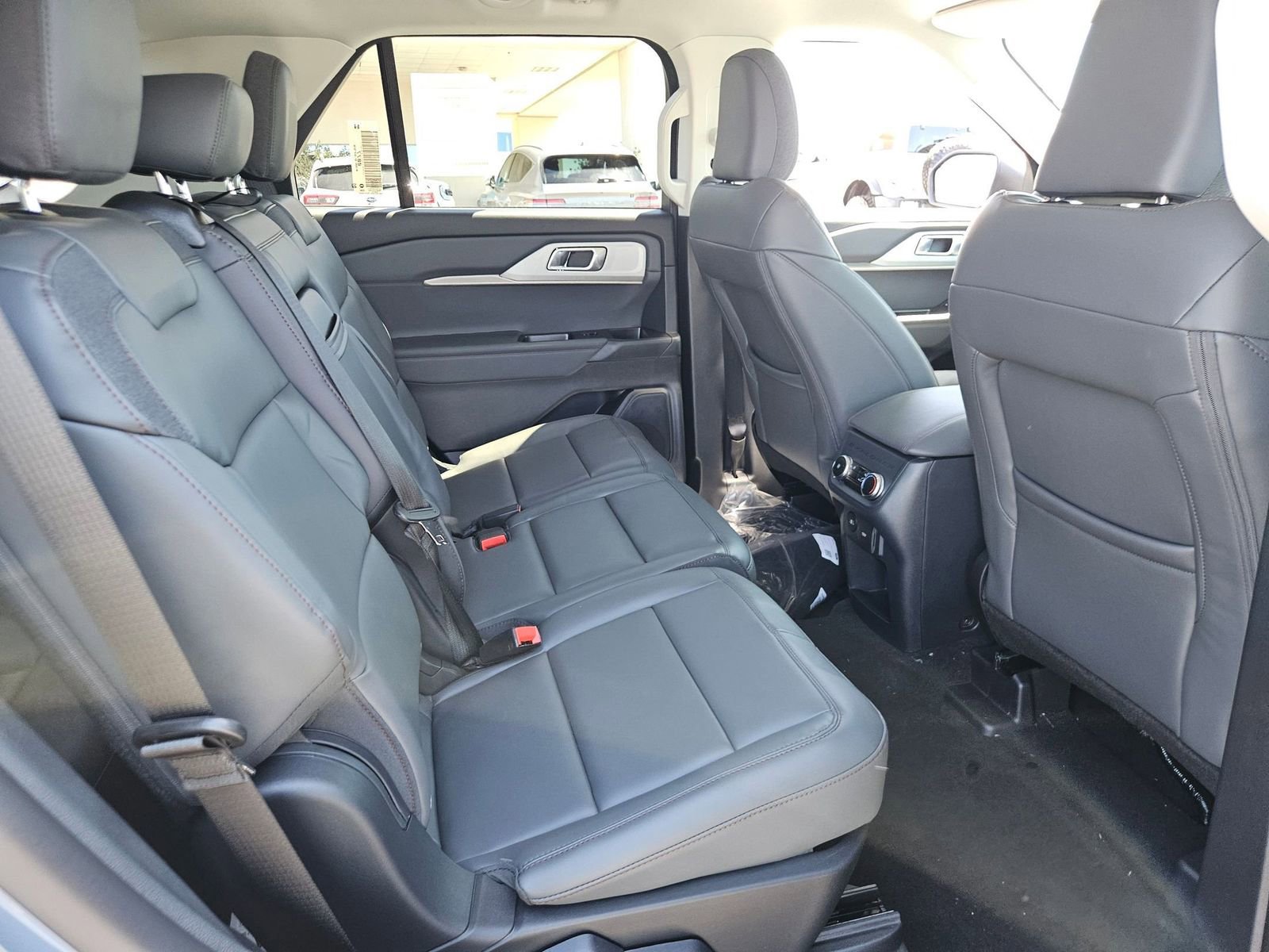 New 2026 Ford Explorer Active w/ Active Comfort Package RWD image 25