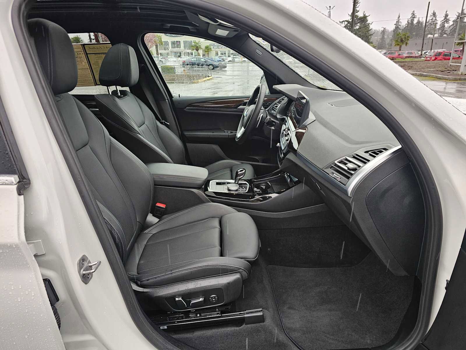 Used 2024 BMW X3 xDrive30i image 11