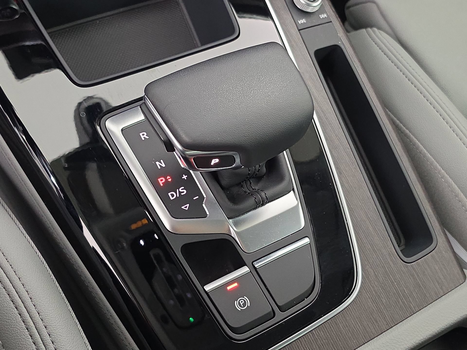 Certified 2023 Audi Q5 2.0T Premium Plus AWD/4WD image 34