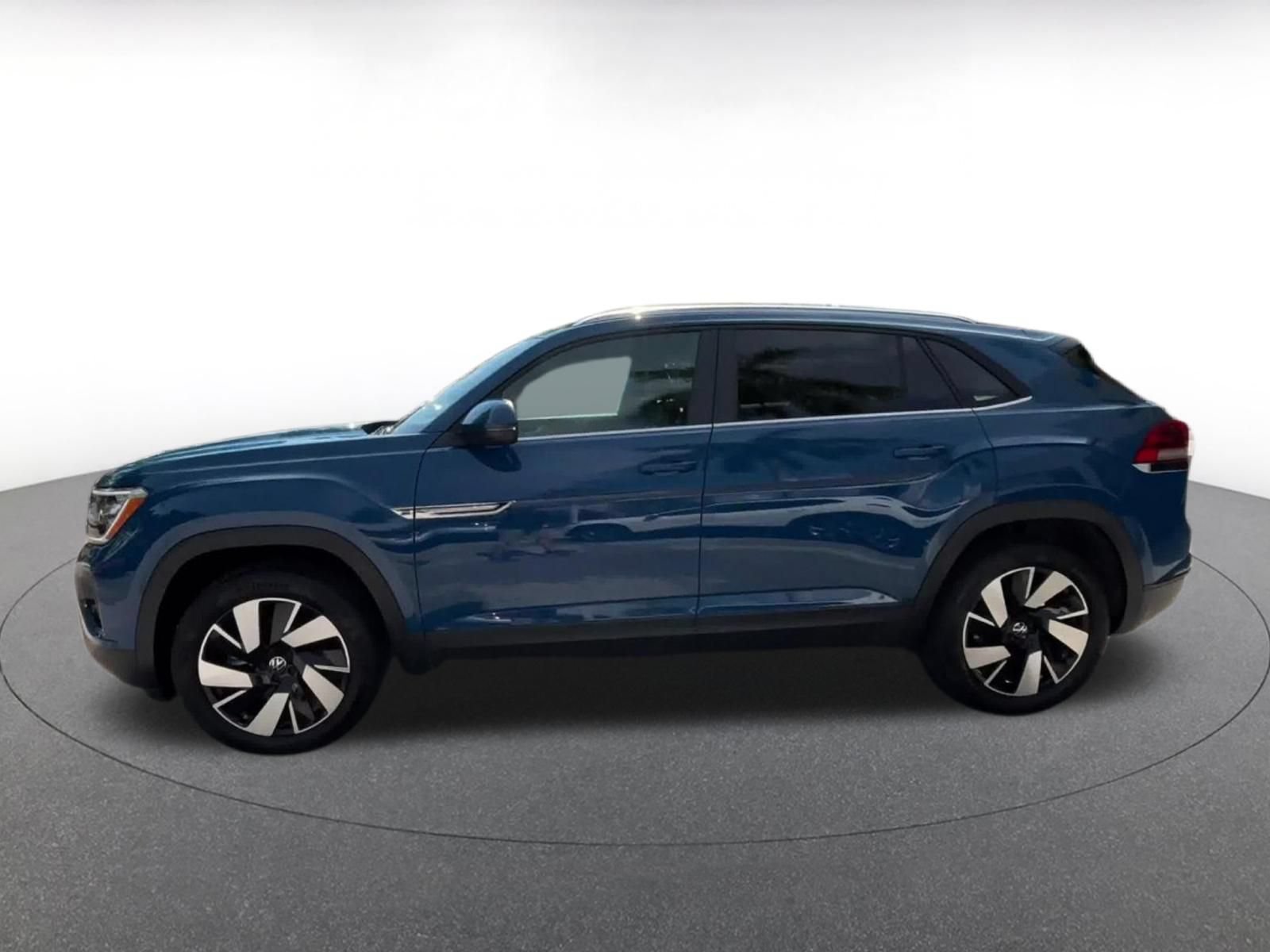 Used 2026 Volkswagen Atlas Cross Sport SE FWD image 8