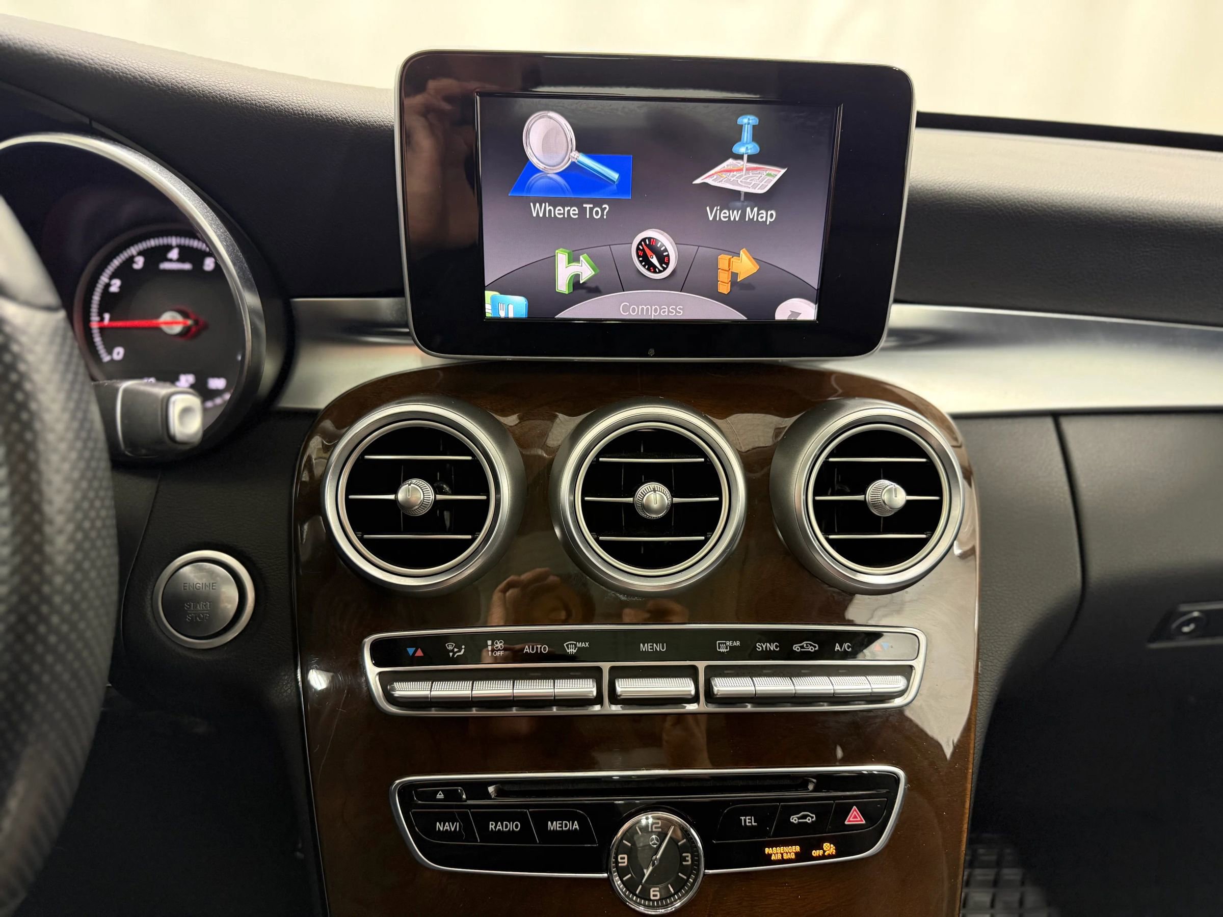 Used 2017 Mercedes-Benz C 300 4MATIC Sedan image 18