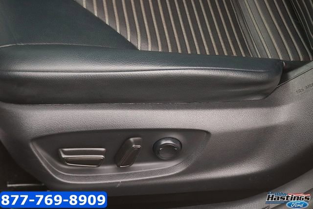 Used 2019 Toyota Camry SE FWD image 14