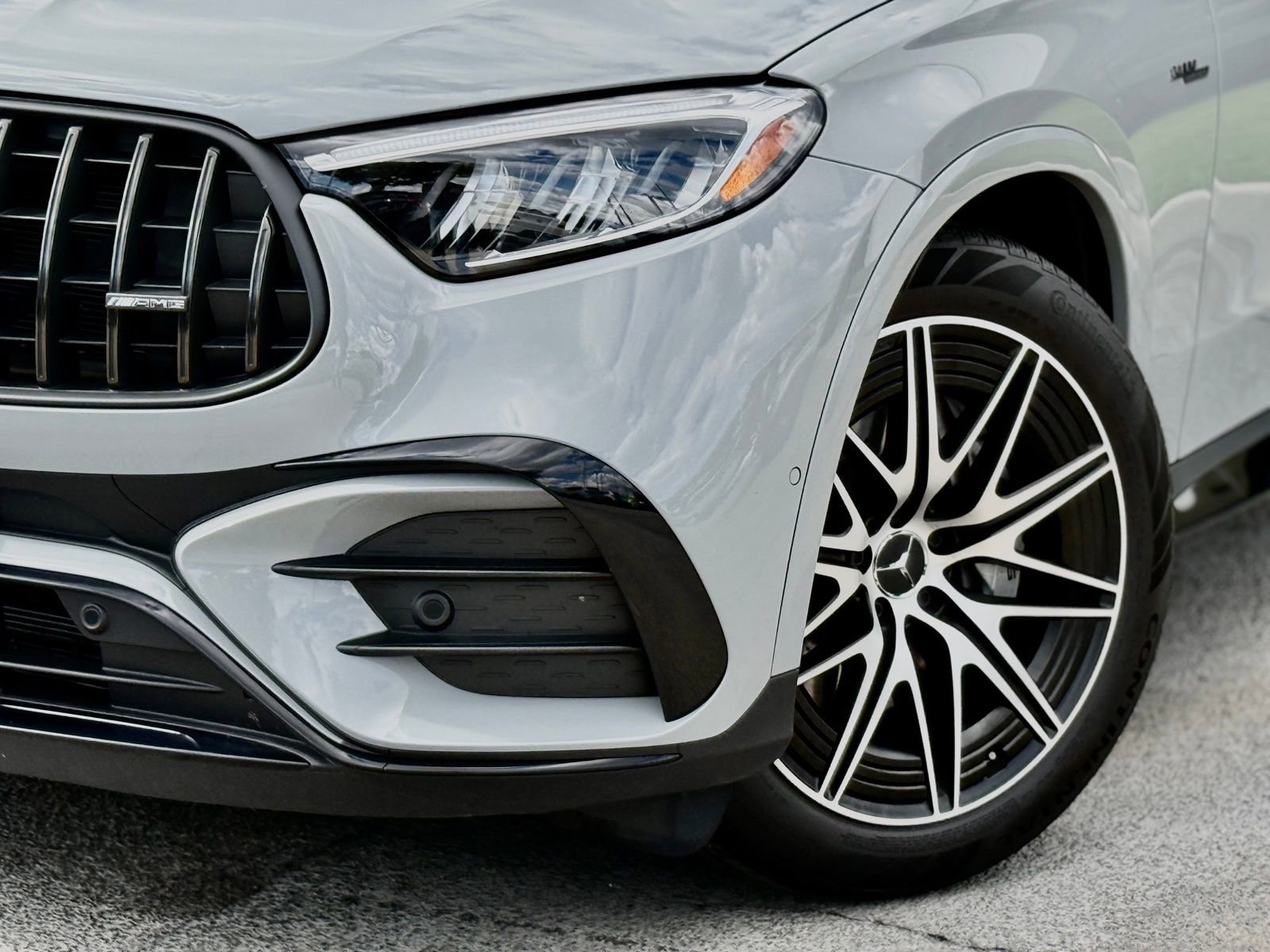 Used 2025 Mercedes-Benz GLC 43 AMG 4MATIC image 4