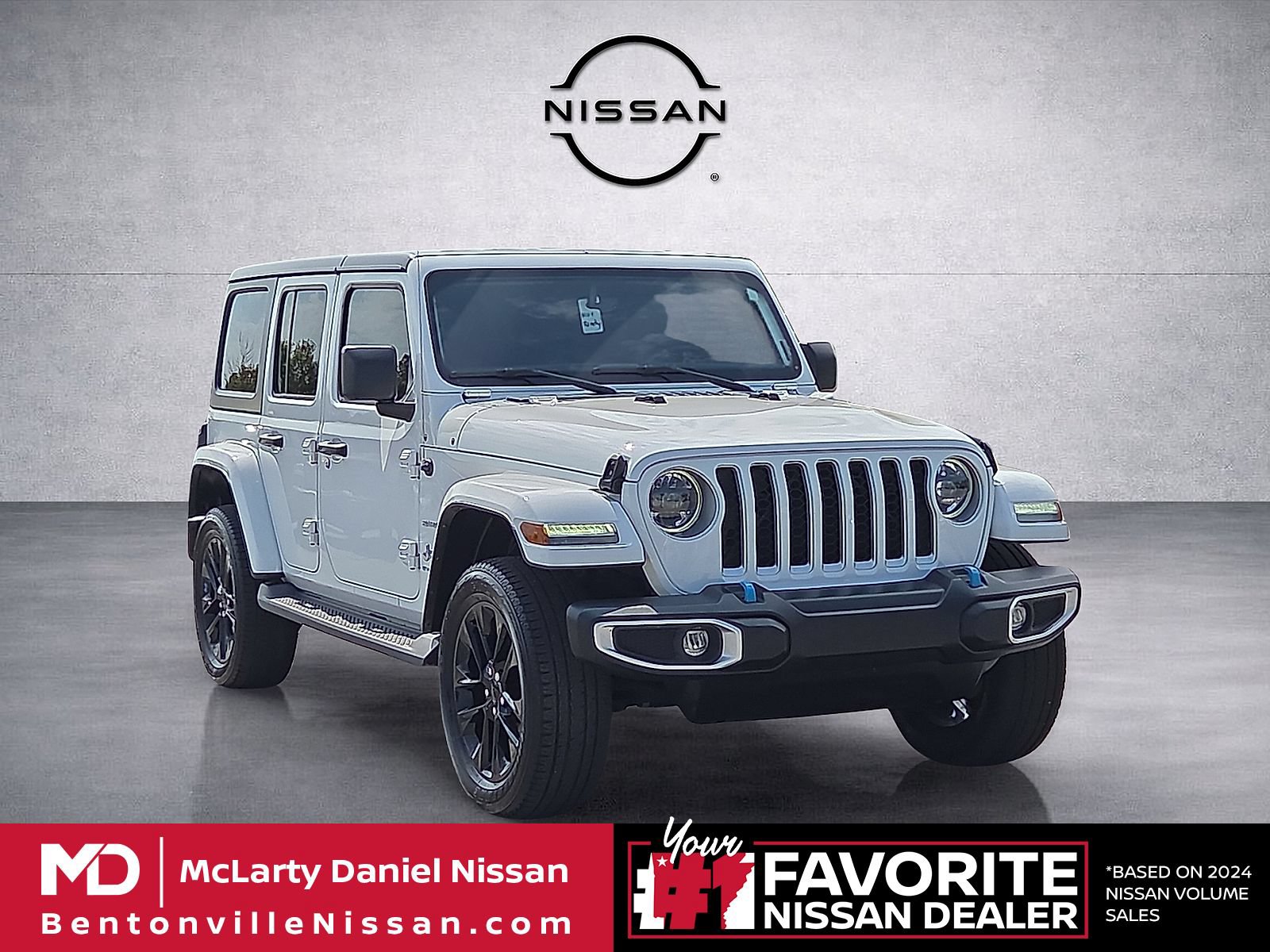 Used 2023 Jeep Wrangler Unlimited Sahara w/ Cold Weather Group AWD/4WD image 1