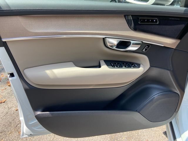 New 2026 Volvo XC90 B6 Plus AWD/4WD image 12