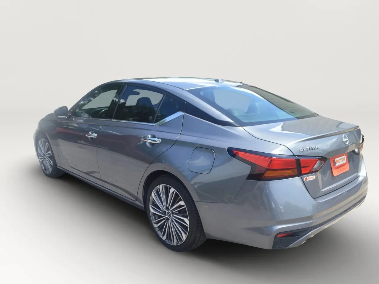 Used 2023 Nissan Altima 2.5 SL FWD image 5