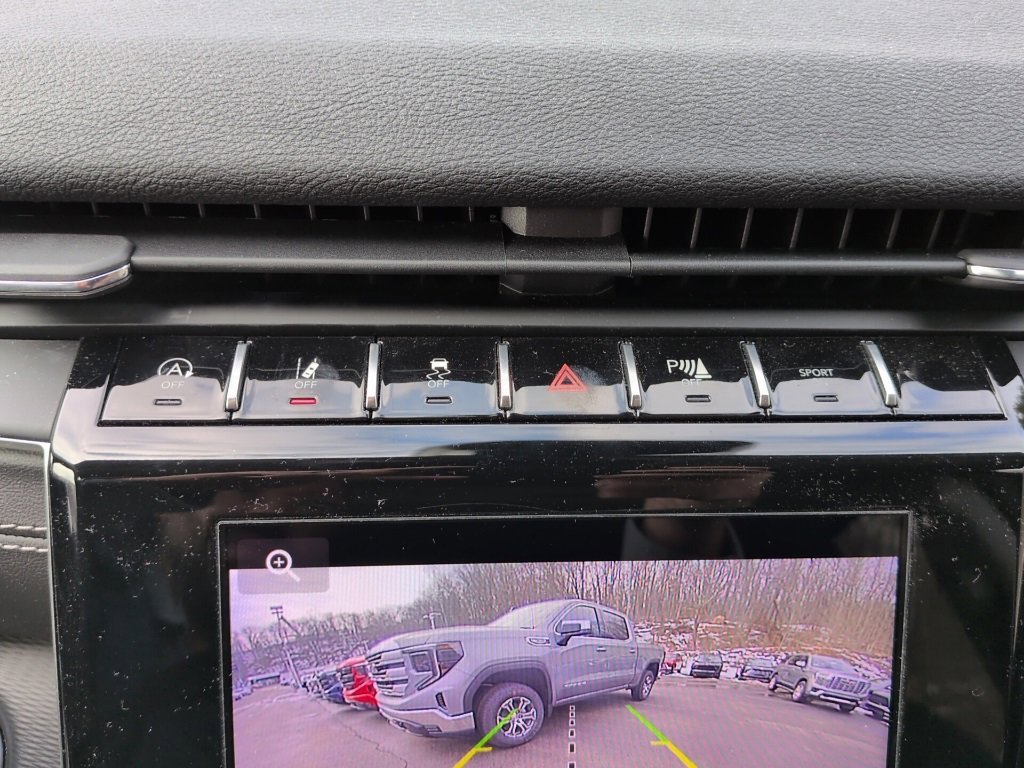 Used 2024 Jeep Grand Cherokee Laredo X w/ Trailer Tow Package image 38