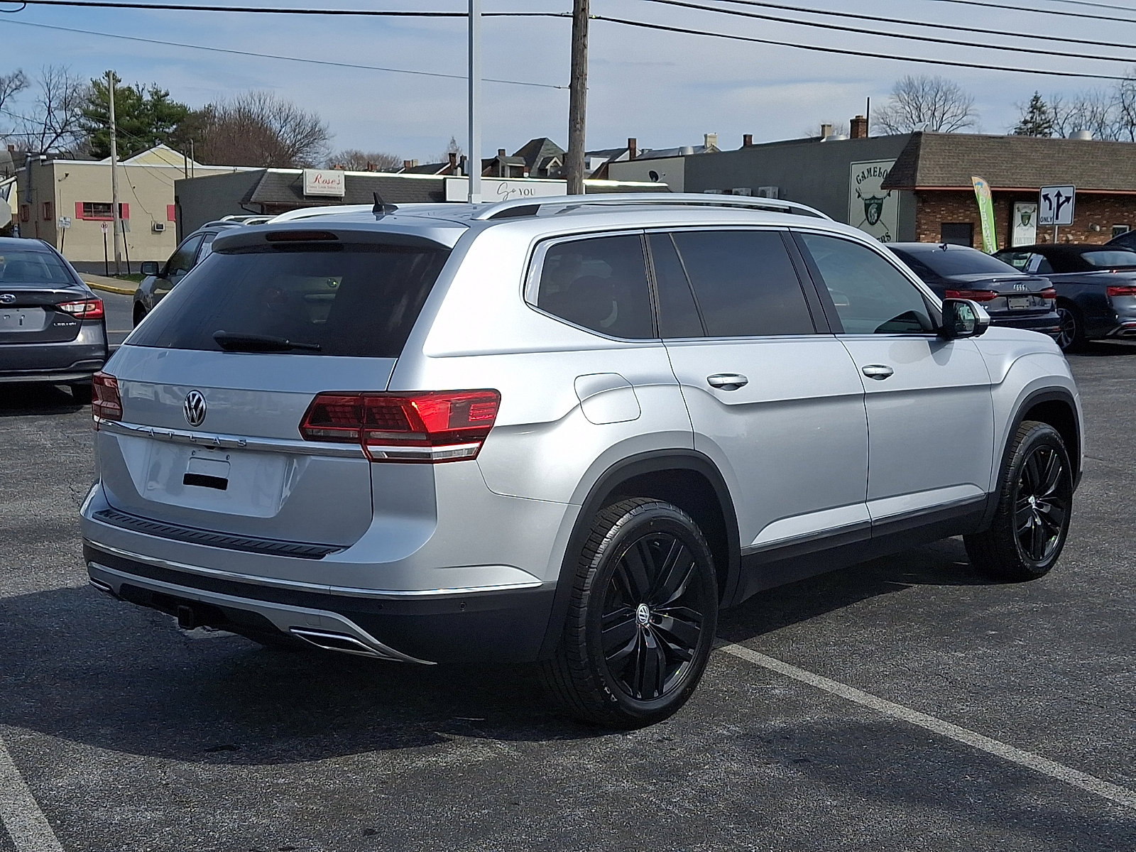Used 2018 Volkswagen Atlas SEL Premium image 6