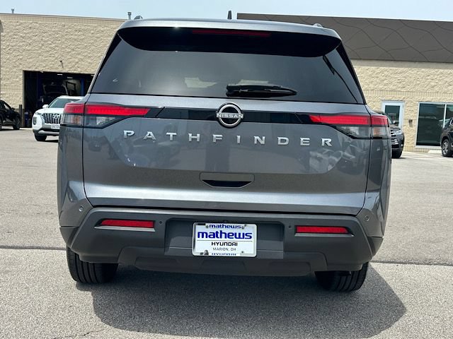 Used 2025 Nissan Pathfinder SV FWD image 4