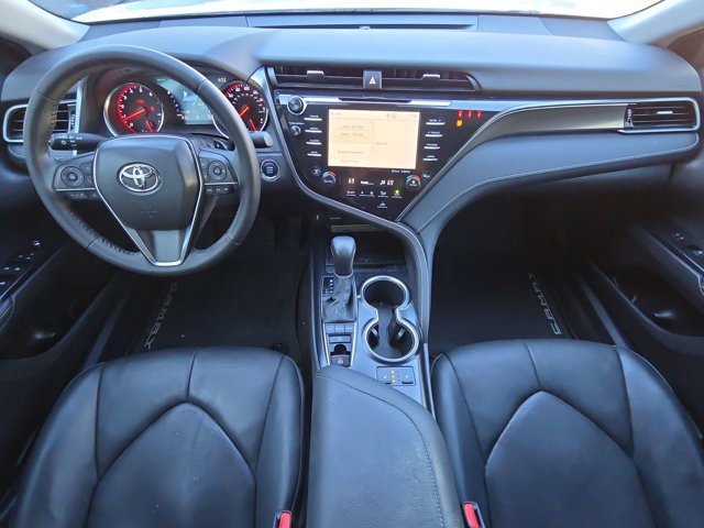 Used 2020 Toyota Camry XSE image 11
