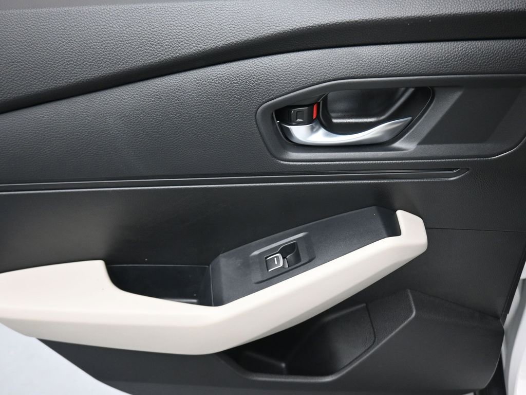 Used 2023 Honda Accord EX image 31