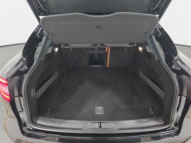 Used 2020 Maserati Levante S AWD/4WD image 35