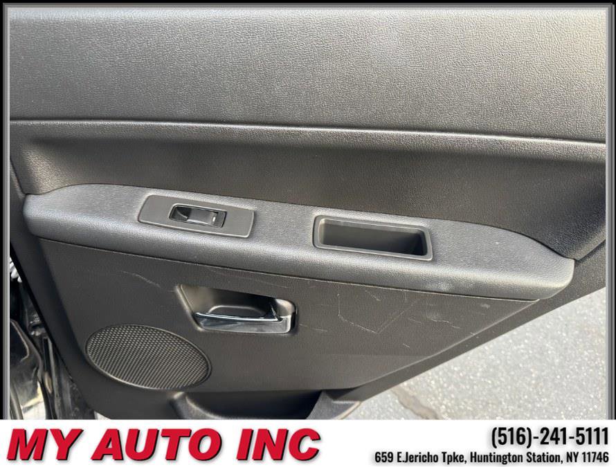 Used 2010 Jeep Grand Cherokee Laredo image 33