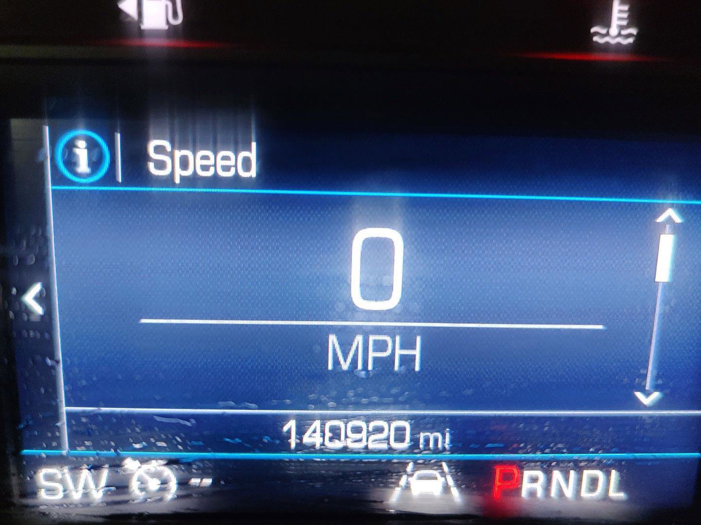 Used 2020 Chevrolet Equinox LT w/ Driver Convenience Package image 5