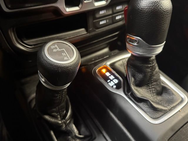 Used 2021 Jeep Wrangler Unlimited Sport w/ Technology Group image 25