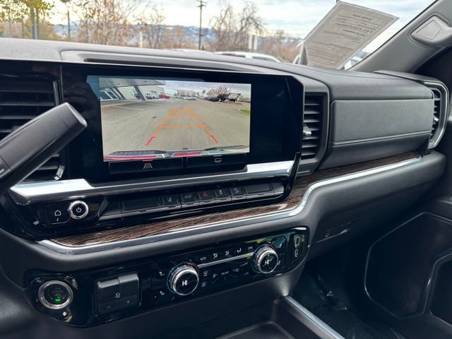 Used 2024 GMC Sierra 3500 SLE w/ SLE Value Package image 21