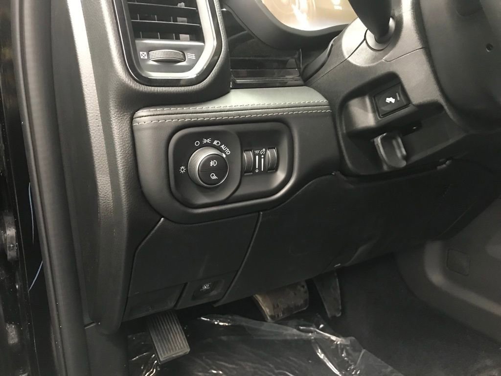 New 2026 RAM 2500 Limited image 27