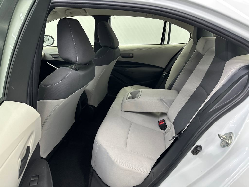 Used 2022 Toyota Corolla LE FWD image 19