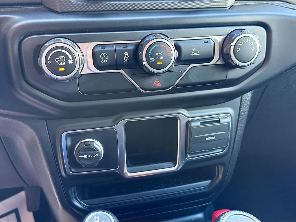 Used 2021 Jeep Wrangler Unlimited Sport image 17