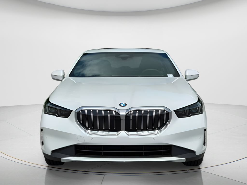 New 2027 BMW 530i w/ Premium Package RWD image 2