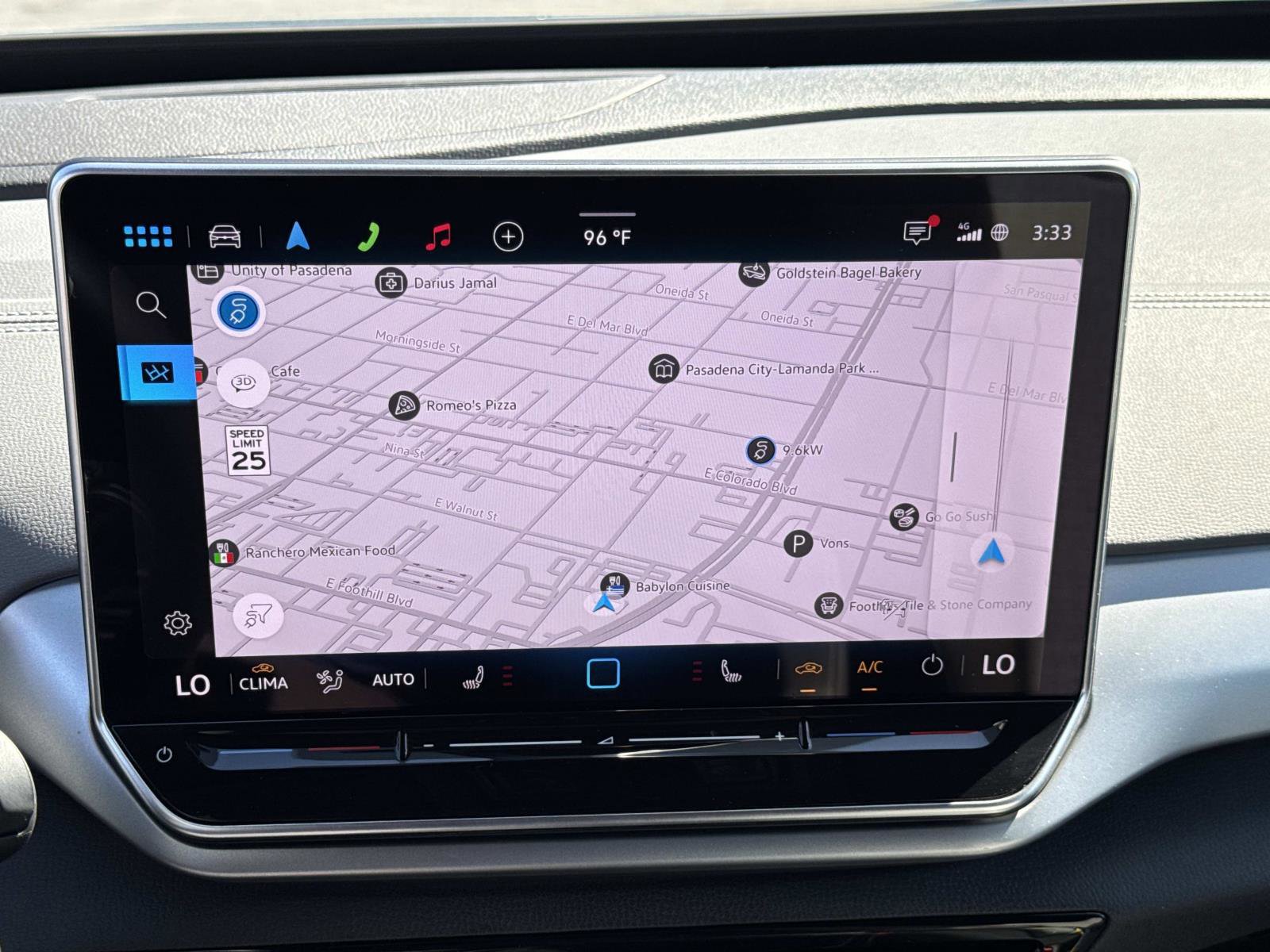 Certified 2025 Volkswagen ID.4 Pro image 27