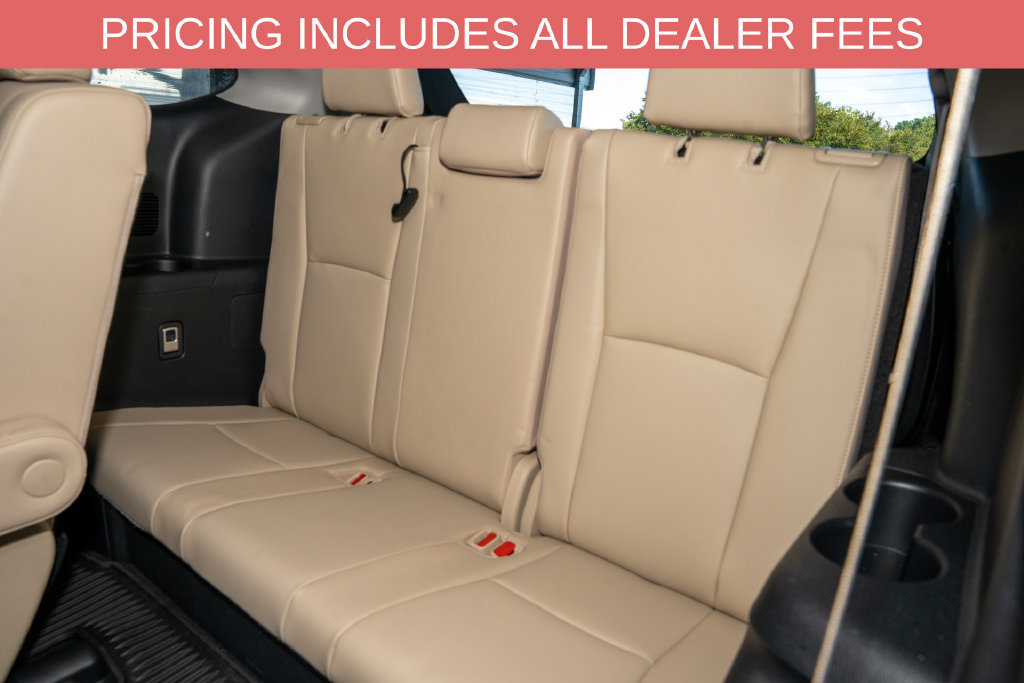 Used 2023 Toyota Highlander Limited FWD image 11